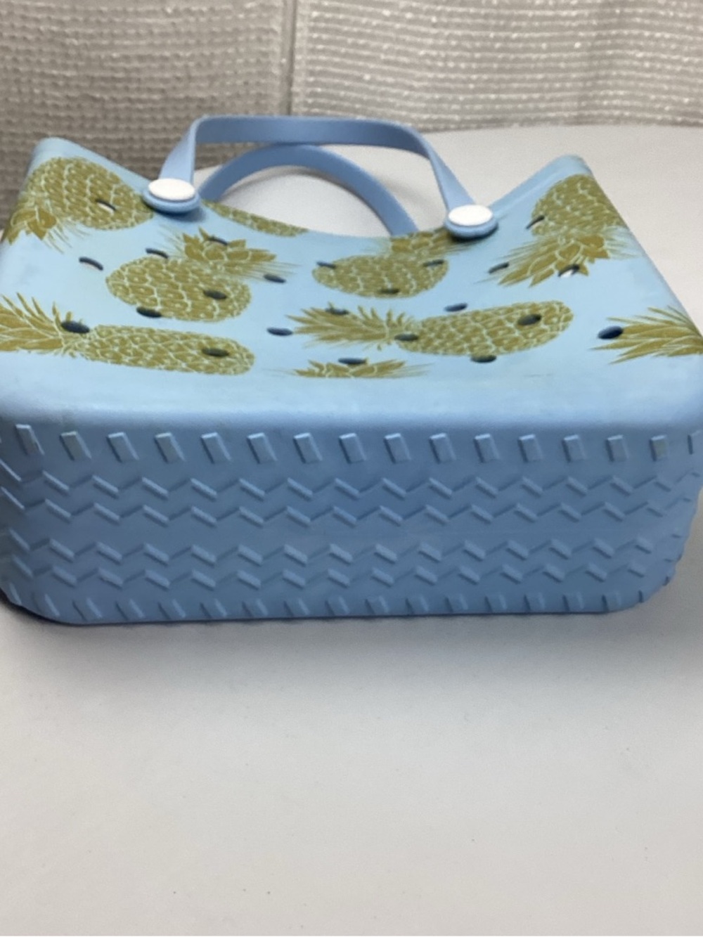 Large Blue Rubber Beach Tote Bag with Pineapple Pattern - Picture 3 of 8